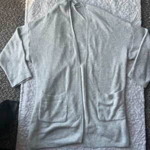 Women’s American Eagle Grey Open-Front Sweater